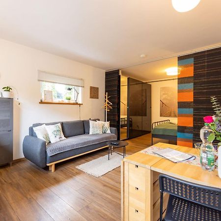 Ideal Fuer Kurze Aufenthalte - Gemuetliches 1-Zimmer-Apartment Adelsdorf Exterior photo