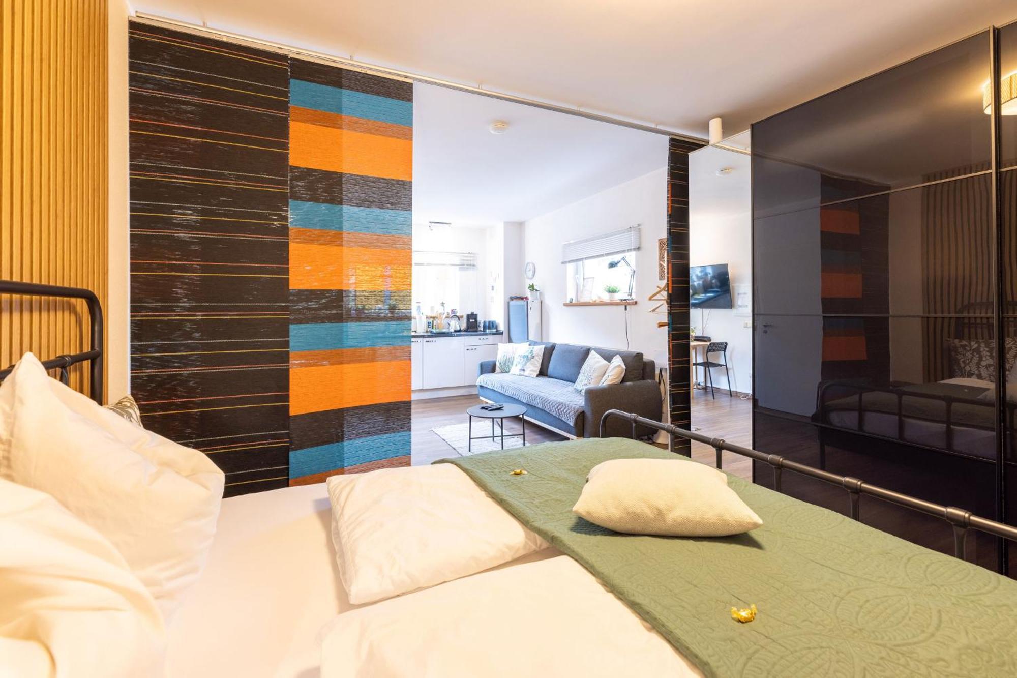 Ideal Fuer Kurze Aufenthalte - Gemuetliches 1-Zimmer-Apartment Adelsdorf Exterior photo