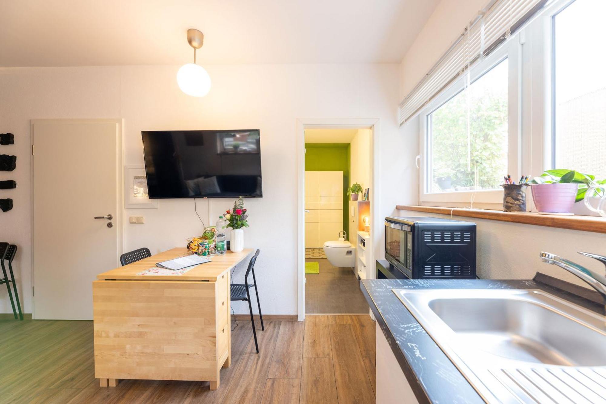 Ideal Fuer Kurze Aufenthalte - Gemuetliches 1-Zimmer-Apartment Adelsdorf Exterior photo